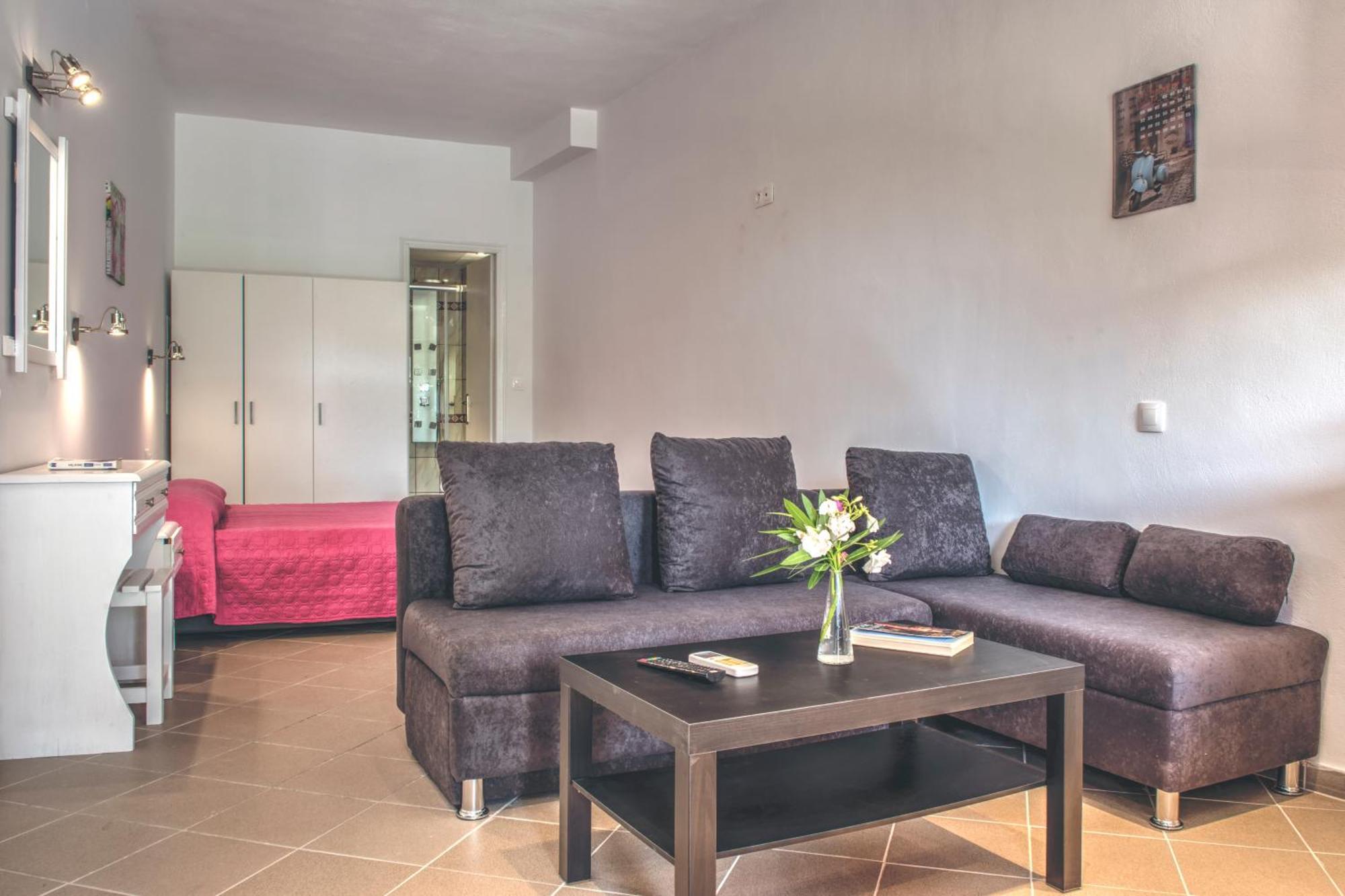 The Palm Garden - Idyllic Pool Apartments In A Green Oasis Ermones Luaran gambar